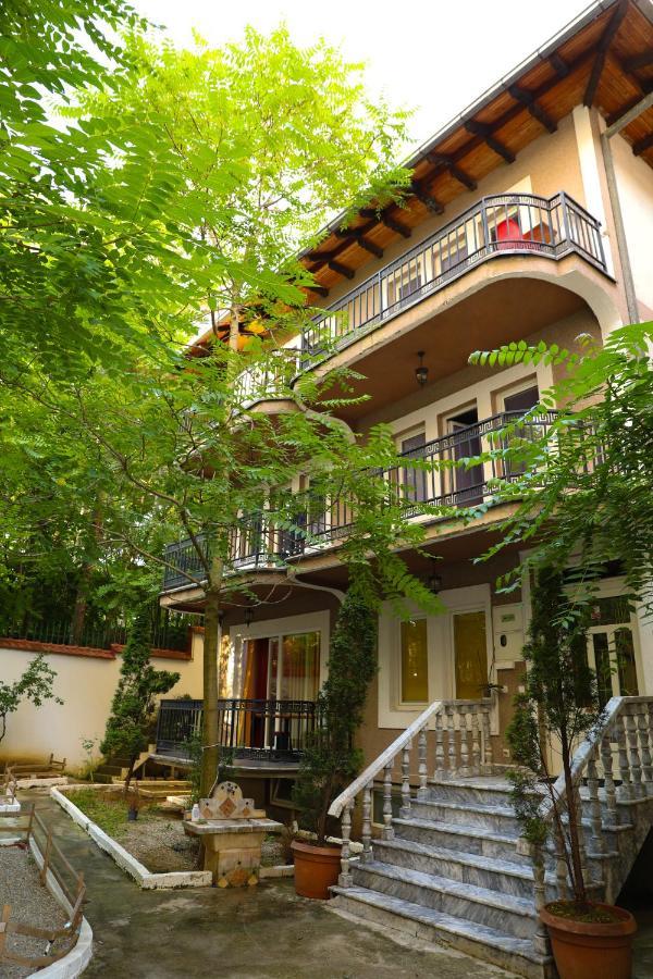 City Park Hostel Priștina Exterior foto