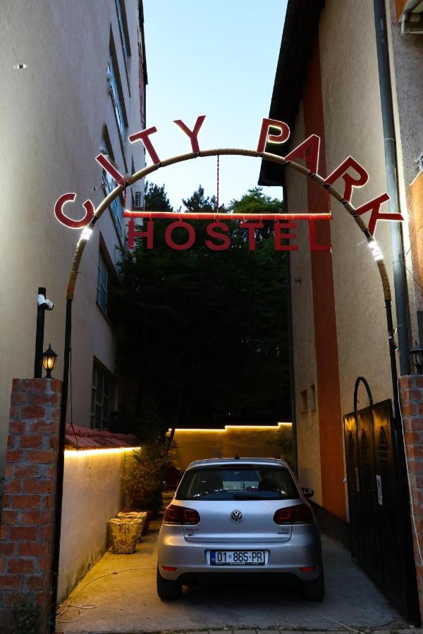 City Park Hostel Priștina Exterior foto